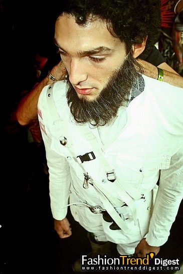 FTD-foto̽IJohn Galliano_(zhn)ʿ