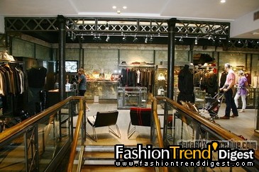 Shopping in ParisL'Eclaireur