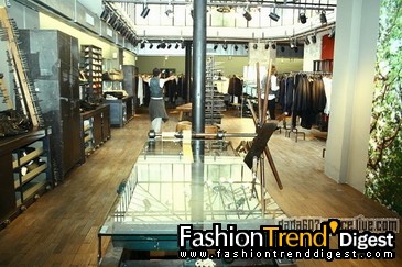 Shopping in ParisL'Eclaireur