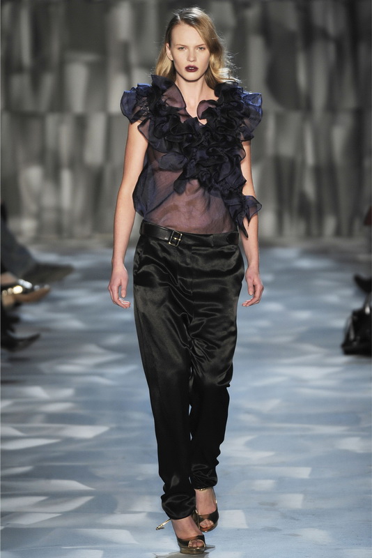 Moschino - Cheap & Chic 09ﶬDƬ