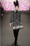 Anna Sui 09ﶬ