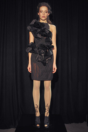 Marchesa 10ﶬDƬ