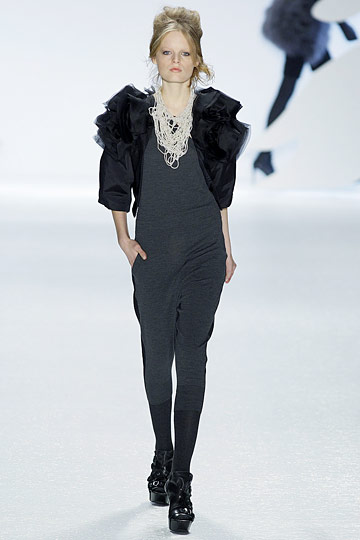 Vera Wang 10ﶬDƬ