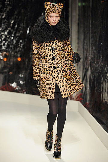 Moschino - Cheap & Chic 10ﶬDƬ