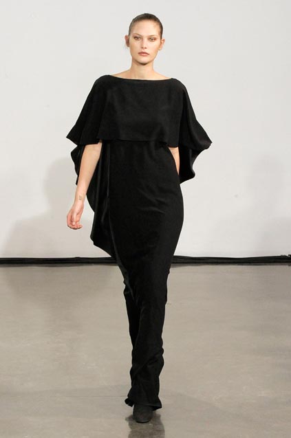 Halston 08ﶬDƬ