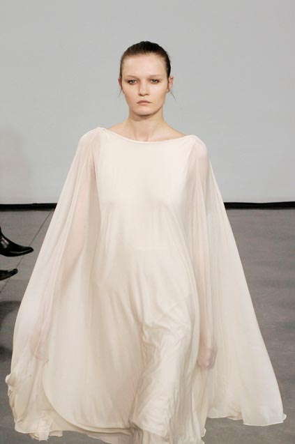 Halston 08ﶬDƬ