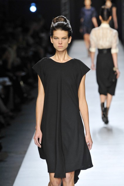 Yves Saint Laurent 09ĸDƬ