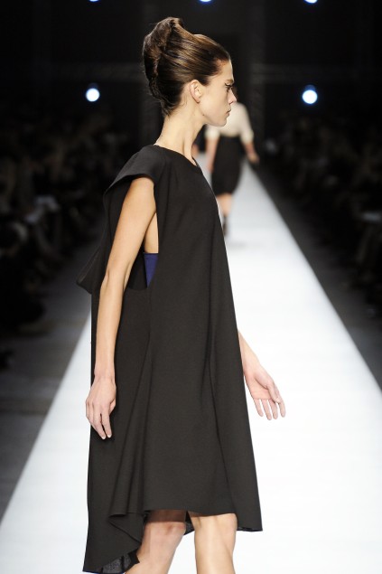 Yves Saint Laurent 09ĸDƬ